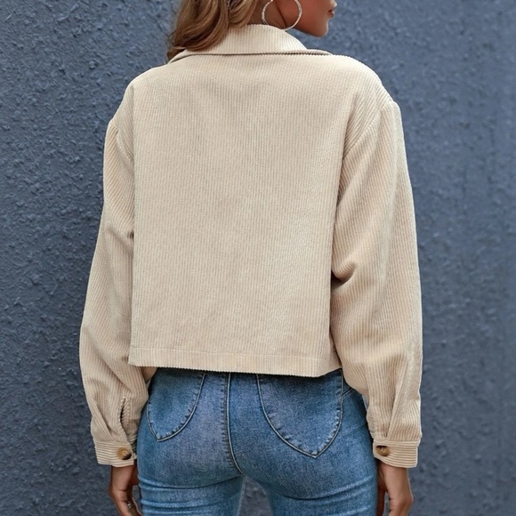 Cropped jacket - Picture 2 of 3